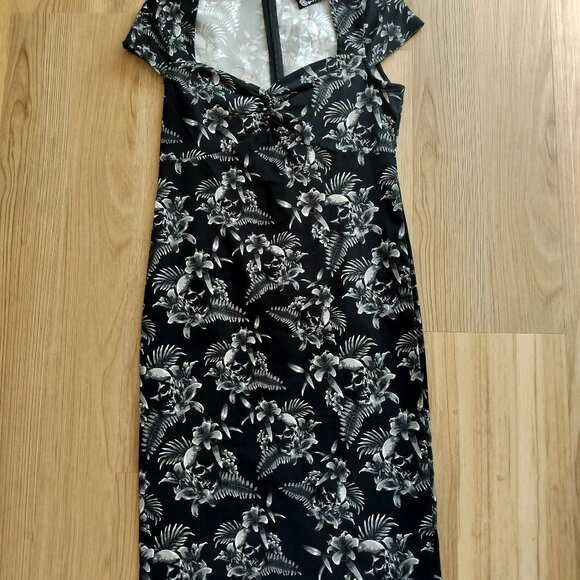 Killstar skull/flowers pinup style dress - Picture 1 of 4
